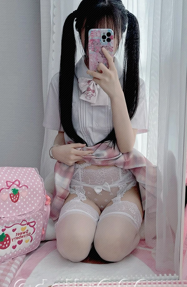 双马尾粉嫩福利姬@MDD征服者&格 尺度私拍合集